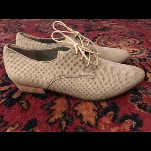 Paul Green ‘München’ Suede Oxfords Sz. 7.5